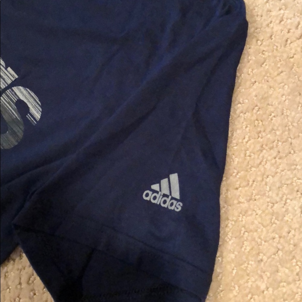 Adidas workout shirt - Picture 4 of 4